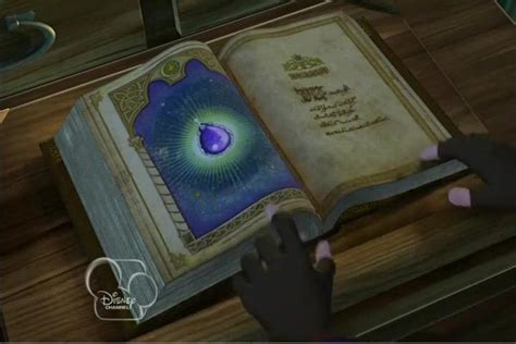Amulet Of Avalor Disneysofiathefirst Wikia Fandom Powered By Wikia