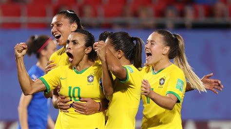 Brazil Women Football Team Wallpapers Wallpaper Cave