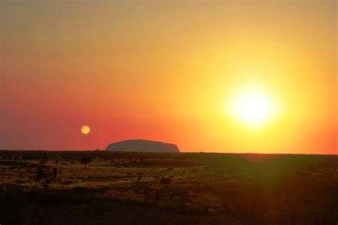 Sunrise At Uluru Leaves Me Speechless Sunrise Places To Travel
