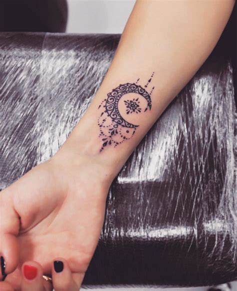 The secret of them is that with seeming inflection they always unobtrusively attract attention, becoming a stylish attribute of any extraordinary personality. 50 Amazing Wrist Tattoos For Men & Women - TattooBlend