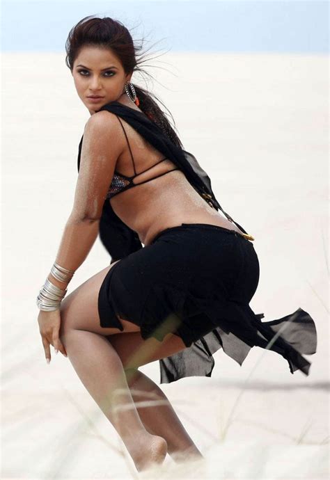 Actress Latest Images Neetu Chandra Hot Images