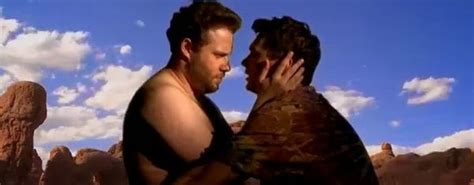After his performance in the latter movie, seth rogen was cast to appear in more films written and directed by judd apatow. Seth Rogen e James Franco satirizam videoclipe de Kanye ...