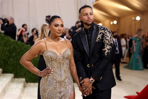 Steph Currys Wife Ayesha Curry How They Met Married Kids Parade