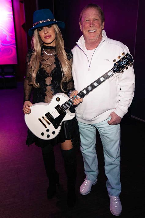 Raiders Owner Mark Davis Supports Women Who Rock On Women S Day
