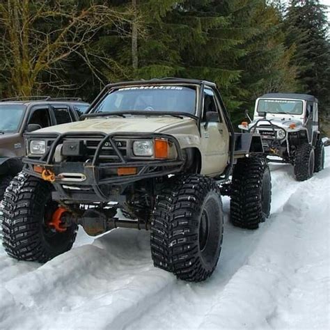 Pin By Soy On Lifted Toyotas Toyota Trucks 4x4 Toyota Pickup 4x4