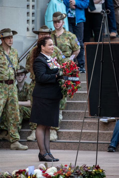 anzac day last post ceremony commemorating private victor … flickr