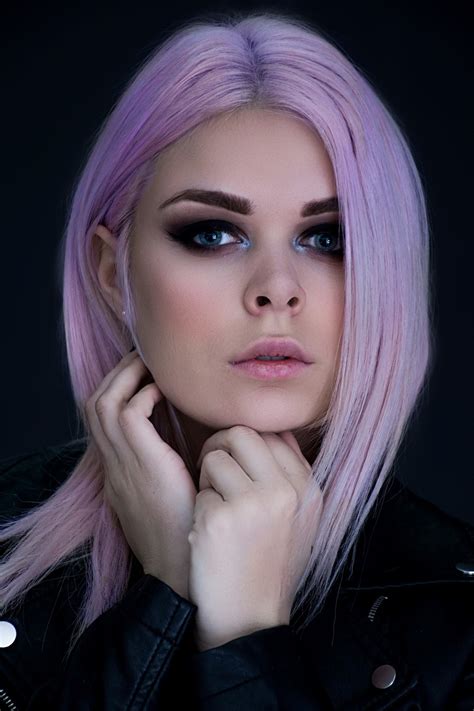Heahair synthentic lace front wig can change your look without damaging your own hair. Lighten Up: 15 Pastel Hair Colors We Can't Get Enough Of