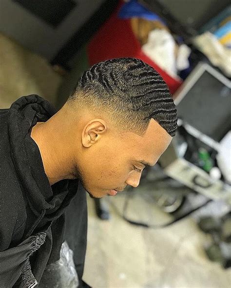Low Fade With Waves