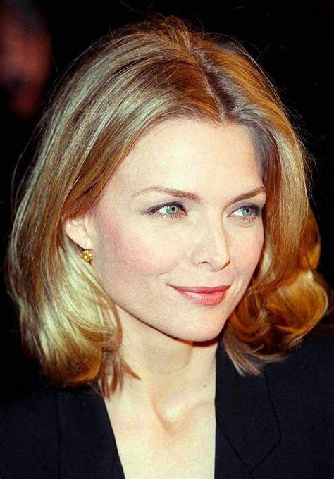 Pin By Donald William On Beautiful Michelle Pfeiffer Oval Face