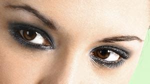 Extreme close up shot picture. The Choker Shot