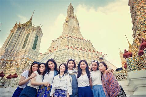 HK Girls Travel in Bangkok with Photographer - Phuket Thailand Photographer, local photographer ...
