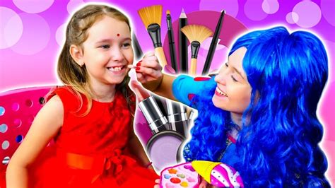 Игры для девочек делаем макияж лепим из Плей До Две принцессы развивающие видео для