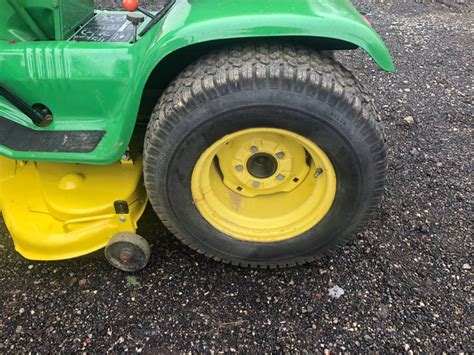 John Deere 212 Tractor Riding Mower With Mower Deck Ronmowers