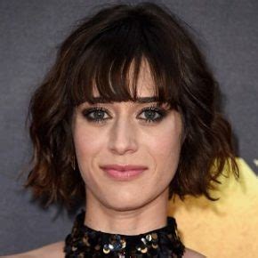Lizzy Caplan Age Net Worth Relationship Ethnicity Height
