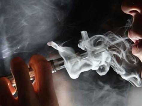 Dangers Of Vaping Health Officials Link Vaping To 200 Health Issues