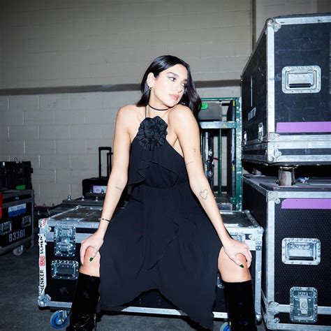 Dua Lipa Spread Her Legs Wide At The Backstage Of Stephen Colbert Late