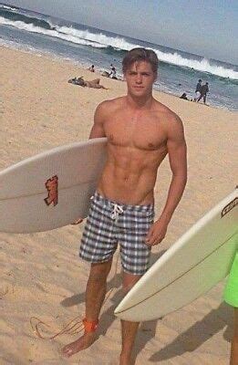 Shirtless Male Beefcake Muscular Beach Jock Sunbathing Tanned Guy Photo X F Picclick Uk