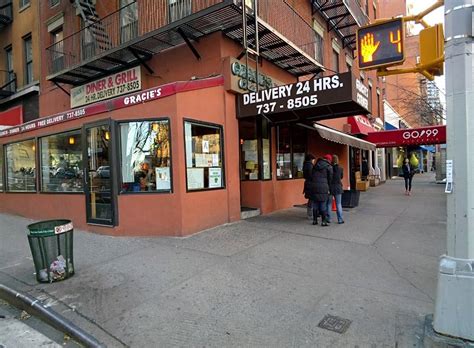 Gracies Corner Diner 352 East 86th St New York Ny 10028 Usa