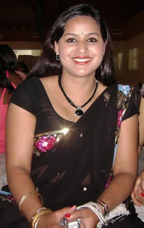 Indian Hot Housewife Aunties Latest Photos Beautifull Girls