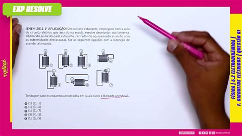 Um Curioso Estudante Empolgado Com A Aula De Circuito Elétrico