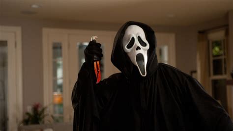 Learn How Scream Accidentally Found Its Ghostface Mask Nerdist