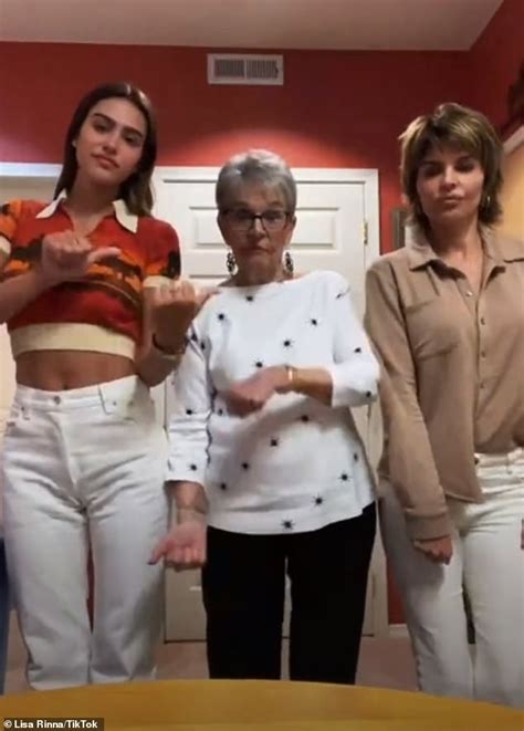 Lisa Rinna Reveals Mom Lois 93 Had Another Stroke And Is In