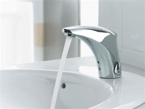 These kitchen faucets have all been quality tested the faucet is quite functional and the sensitive ir motion sensor will ensure it works whenever this kohler can be mounted in sinks with 1 hole that is why this faucet is the least flexible from others. Kohler Motion Sensor Kitchen Faucet