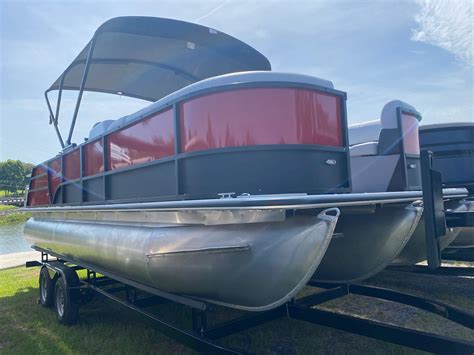 Bentley Pontoons 223 Swingback boats for sale - boats.com