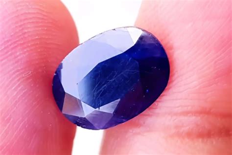 4 Cts Amazing Natural Blue Sapphire Gemstone Opaque