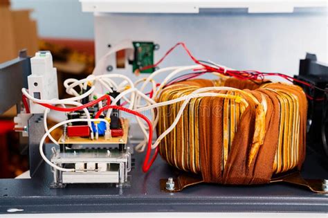 Voltage Stabilizer for home and How does it Work - VoltageCentral.com