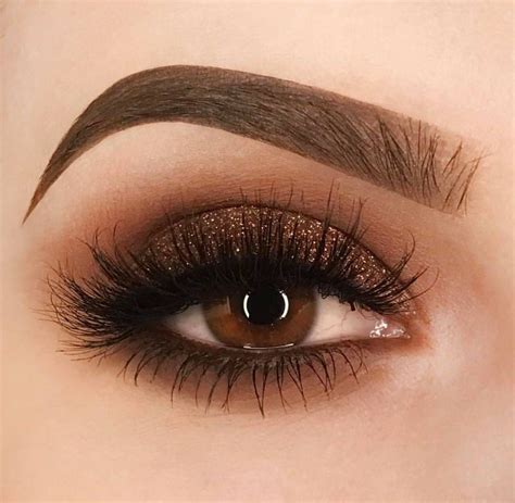 Brown Smokey Eyes With Pictures Wavy Haircut