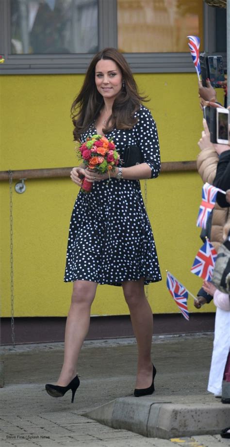 Kate Middleton Wearing The Stuart Weitzman Minx Wedges