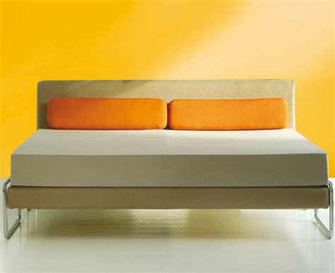 Nella camera da letto i letti sono il centro dell'arredo: AnitaBed - Targa Italia, Letti / Matrimoniali - LivingCorriere