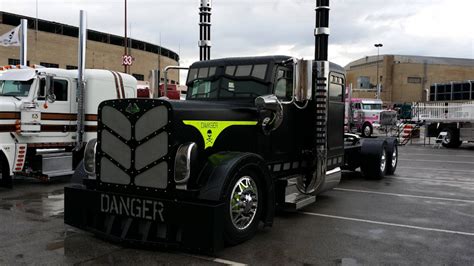 Photos Show Trucks On Display At Mid America