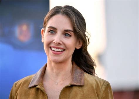 Alison Brie Sexy At The Rental Premiere In Car Cinema 32 Photos