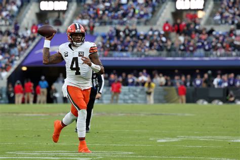 Deshaun Watson Injury Sends Browns Fans Into 'Pit of Despair' - Newsweek