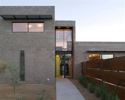 The clear, straight lines of this house plan. http://www.squarestate.net/wonderful-concrete-block-house ...