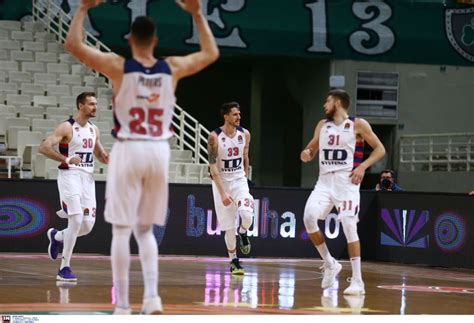 Στο νβα, ο γιάννης αντετοκούνμπο με 17 πόντους και 17. Μπασκόνια: Άλλα δύο κρούσματα κορονοϊού