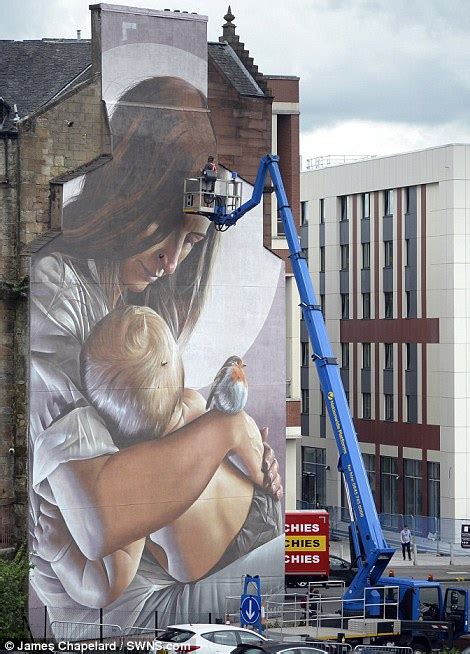 australian artist smug transforms glasgow wall with mural daily mail online