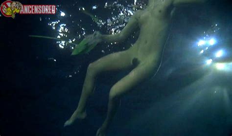 Naked Yvonne Dany In Zombie Lake