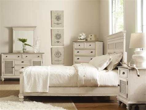 We did not find results for: Coventry Two Tone California King Shutter Panel Headboard ...