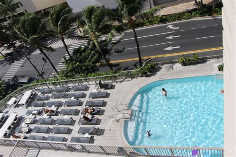 Pool Hilton Garden Inn Waikiki Beach Waikiki Beach Holidaycheck