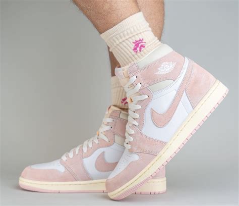 Nike Wmns Air Jordan 1 Washed Pink