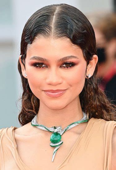 Zendaya Nude And Leaked Porn Video Naked Onlyfans Page