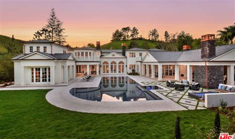 20 Million Newly Built Mansion In Hidden Hills Ca Homes Of The Rich