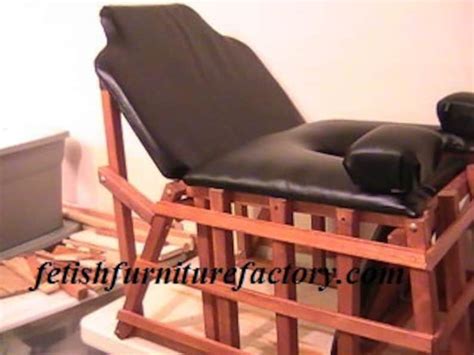 Mature Face Sitting Queening Chair For Oral Worship Dominatrix Queening BDSM Toy Dungeon