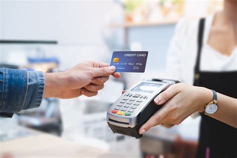It acts as a standard credit card with a credit line that is equal to a security deposit made by the cardholder to amazon's bank of choice (synchrony bank). Contactless Payment Definition