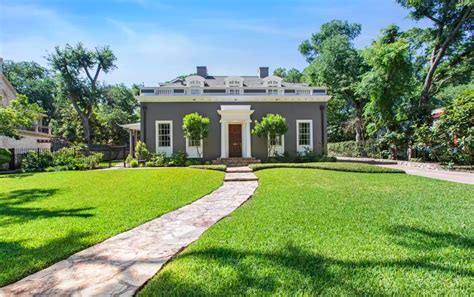 This Historic Home For Sale In San Antonios Olmos Park Was Built In