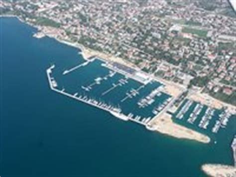 It is situated on the south east side of kaštela bay. Marina Kaštela Split