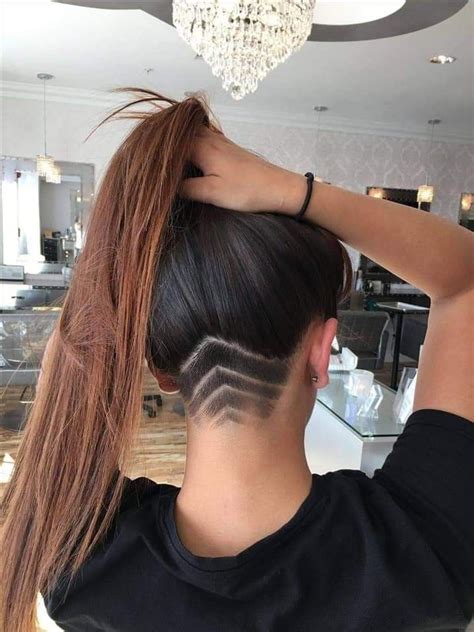 Pin By Samantha Soriano On Cabello In 2020 Undercut Long Hair Under